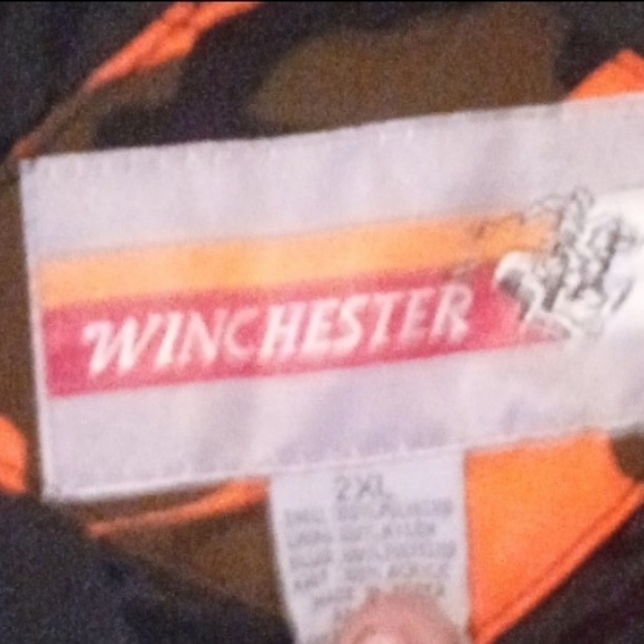 Winchester Insulated Hunting Jacket W/Hood - Picture 2 of 3